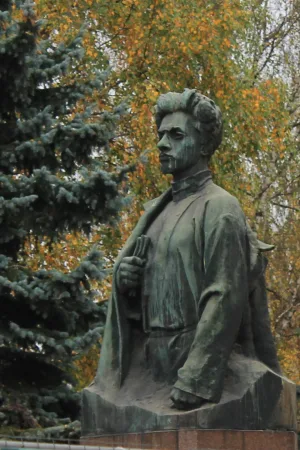Памятник Я. М. Свердлову