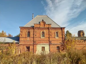 Здание рухлядной (посёлок имени Ленина)