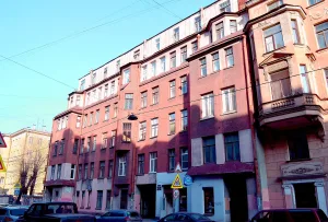 Коломенская улица 10, Доходный дом Ф.Ф. Лумберга