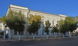 Жилой дом К. Я. Баниге с аптекой и оградой