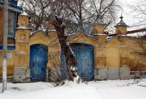 Ограда с воротами