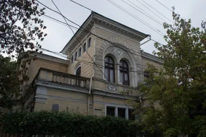 улица Невская, 8 (Симферополь)