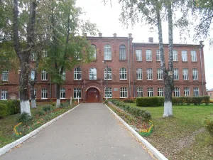 Здание бывшего реального училища