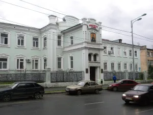 Здание хирургического отделения областной клинической больницы