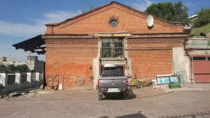 Каменный пакгауз (1) станции «Пристань Тура»