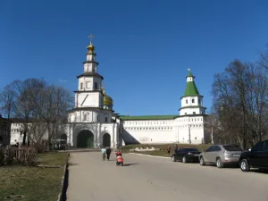Надвратная церковь Входа Господня в Иерусалим
