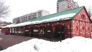 Южный флигель конного двора