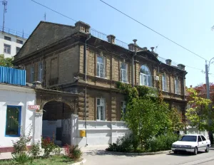 Улица Гоголя, 18 (Евпатория)