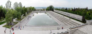 Ансамбль Площади героев
