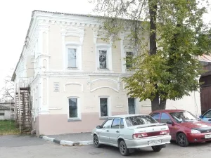 Флигель с торговым помещением