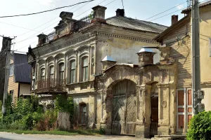 Жилой дом двухэтажный каменный