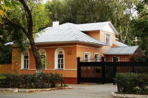 Жилой дом (деревянный) Королева