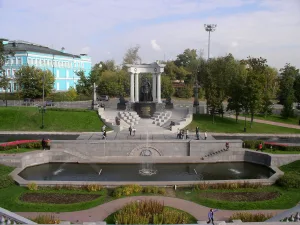 Памятник Александру II