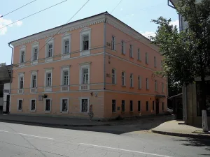 Здание городского училища, где учился А. С. Щербаков