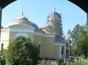 Церковь Рождества Богородицы с живописью (Упирвичи)