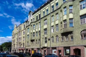 Жилой дом с магазинами П. Песонена