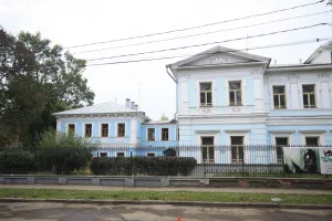 Флигель с переходом