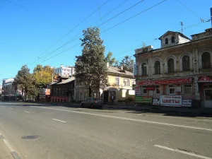 Историческая застройка улицы Большой Покровской