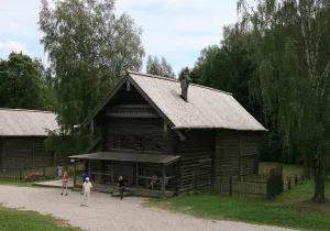 Изба Е.М. Царёвой из д. Пырищи Крестецкого района