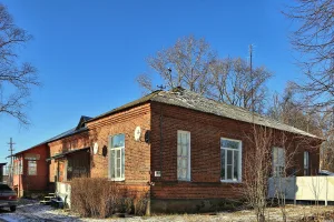Кирпичный корпус (дом для врачей?)