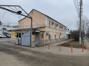 Жилой дом с постройками