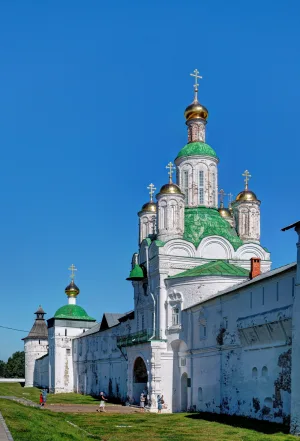 Церковь Михаила Архангела (надвратная)