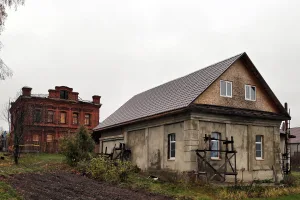 Дом с лавкой (Растригино)