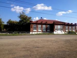 Земская школа, одноэтажная, каменная