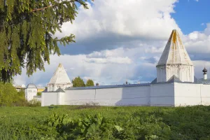 Стены с десятью башнями (стены и башни)