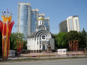 Памятник Елизавете Петровне