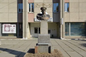 Памятник герою Советского Союза М.Н. Мещерягину