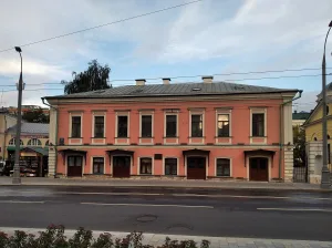 Доходный дом с лавками храма Успения Богородицы в Казачьей слободе