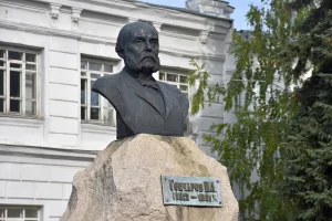Бюст писателя И.А. Гончарова