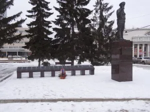 Памятник Маргелову