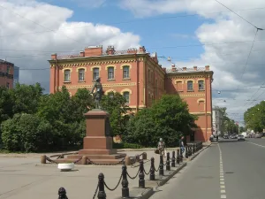 Здание Александро-Мариинского детского приюта Ивана Базилевского