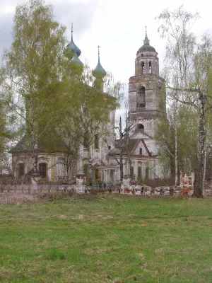 Церковь Рождества Богородицы с интерьером