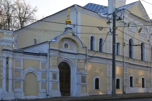 Надвратная церковь Александра Невского
