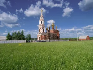 Церковь Михаила Архангела (Красное)