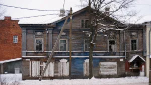 Деревянный жилой дом с булочной и пекарней