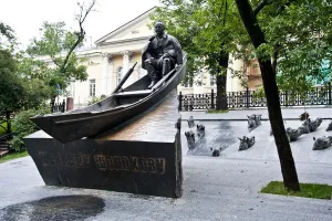 Памятник Шолохову