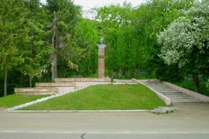 Памятник-могила Виталия Баневура
