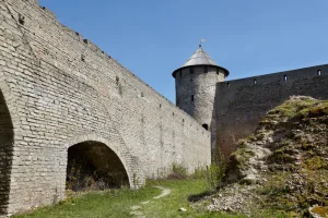 Прясла между Провиантской, Колодезной, Пороховой и Воротной башнями