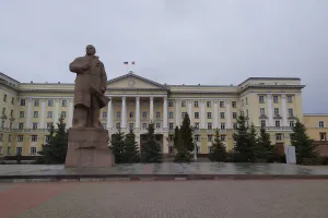 Памятник Ленину