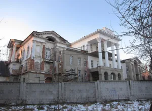 Главный дом («Белый дом»)