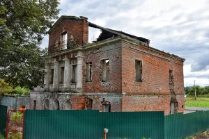 Жилой дом купцов Хромовых у Троицкой церкви
