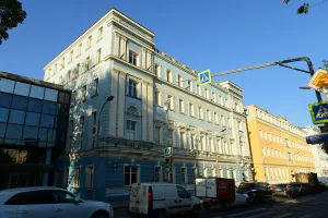 Главный дом усадьбы Шапошниковых — доходный дом Трапезниковых