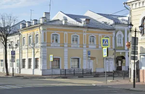 Торговое здание (лавки Кожухова)