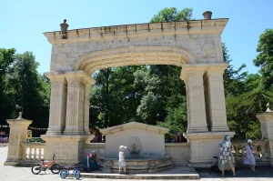 Триумфальная арка 145-летия курорта Горячий Ключ