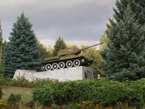 Памятник танку Т-34 (Армянск)