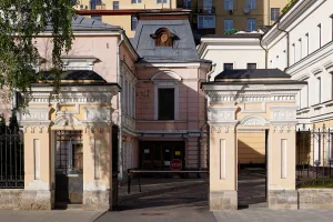 Садовническая улица 41 стр. 1 ограда с воротами
